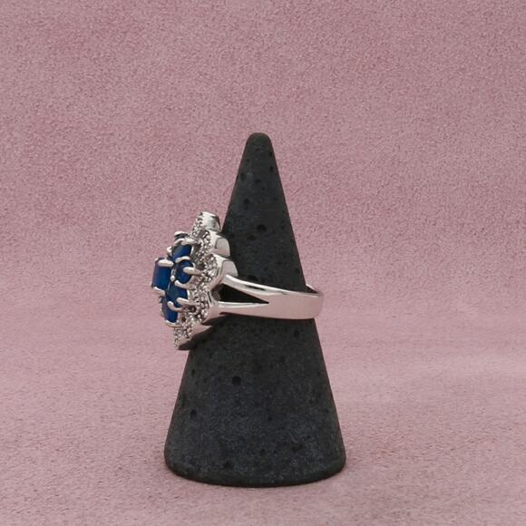 sterling silver blue cz flower ring size 5.75 - Picture 2 of 3